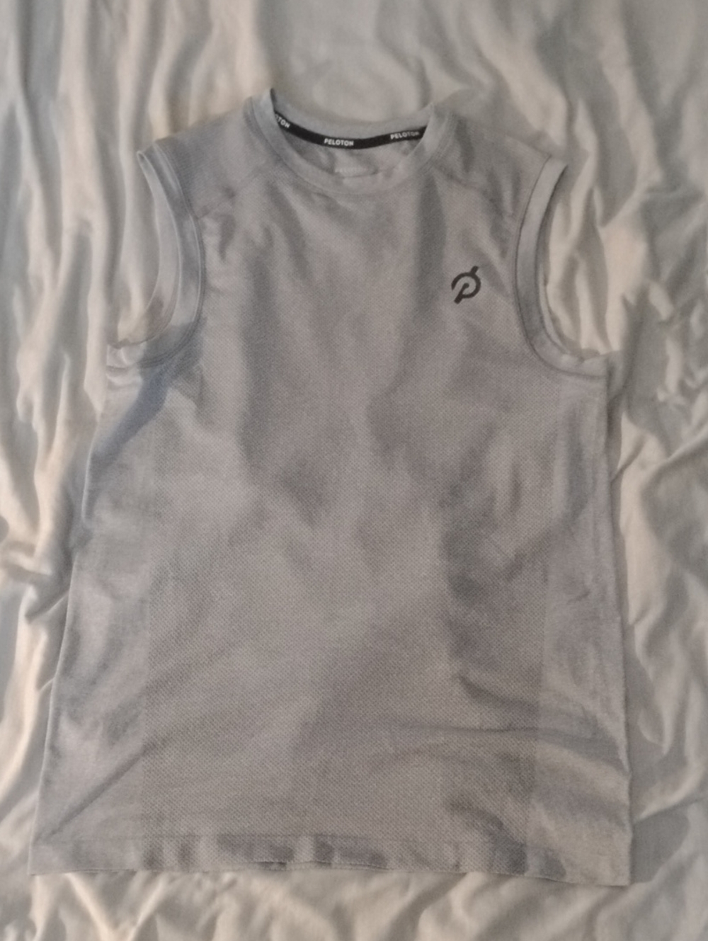 Peloton Men’s Light Gray Mesh Sleeveless Training Tank Excellent Condition